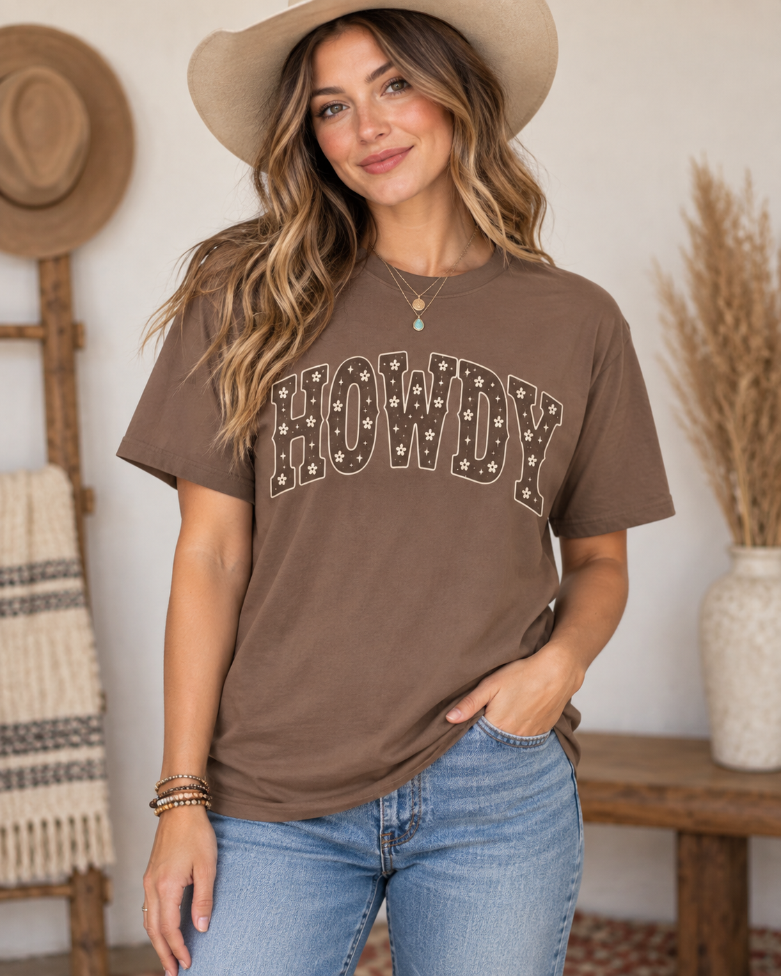 Howdy Shirt, Western Graphic Tee Women, Rodeo Shirt, Yeehaw Tee, Cowgirl Graphic Shirt, Country Concert Tee, Farm Girl Tee